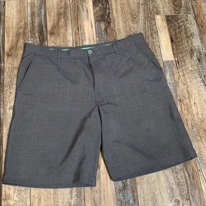 IZOD golf shorts 38”